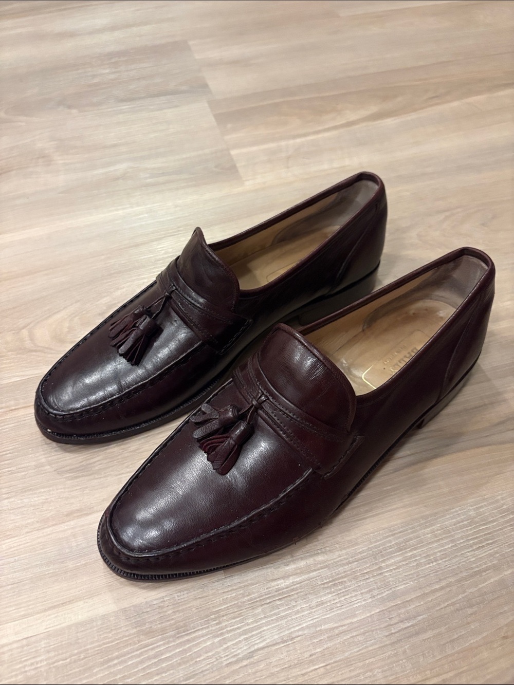 Bally Switzerland men’s brown leather loafers - size 10